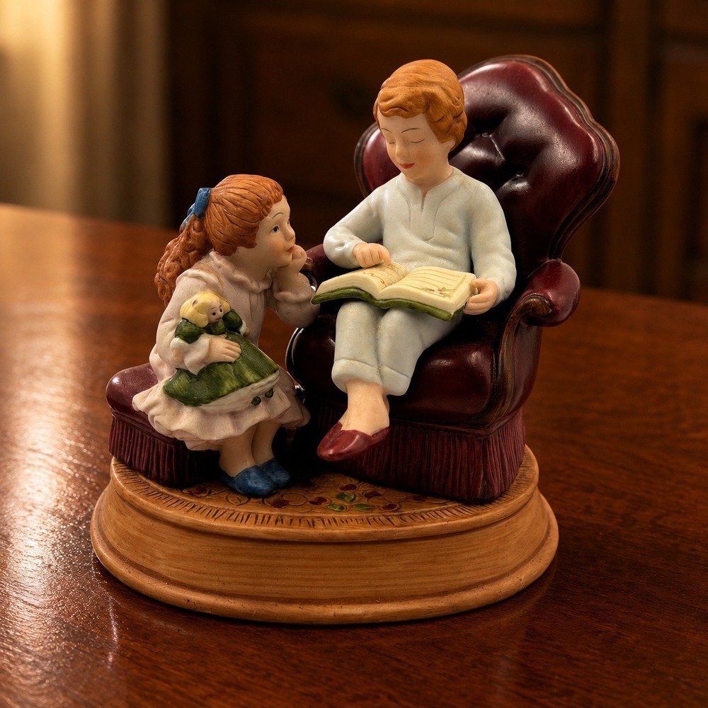 Avon Christmas Memories 1983 Figurine Enjoying the Night Before Christmas 3rd Ed